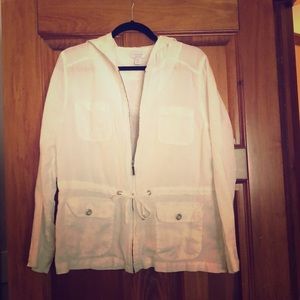Size XL long sleeve light jacket with hood